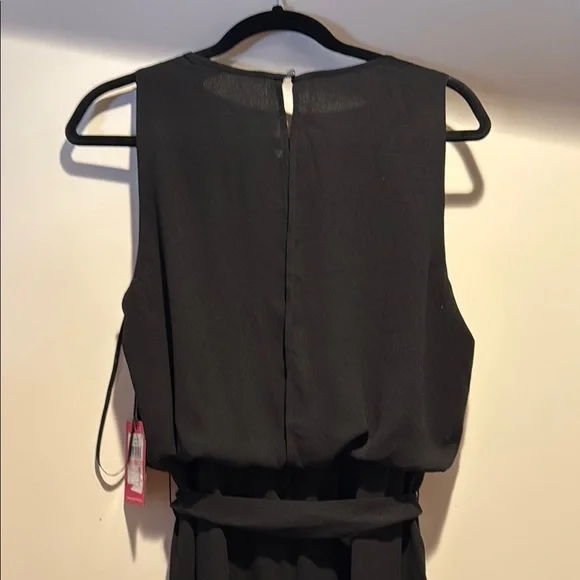 Vince Camuto Black Sleeveless Belted Jumpsuit Size 10 NWT - Picture 4 of 7